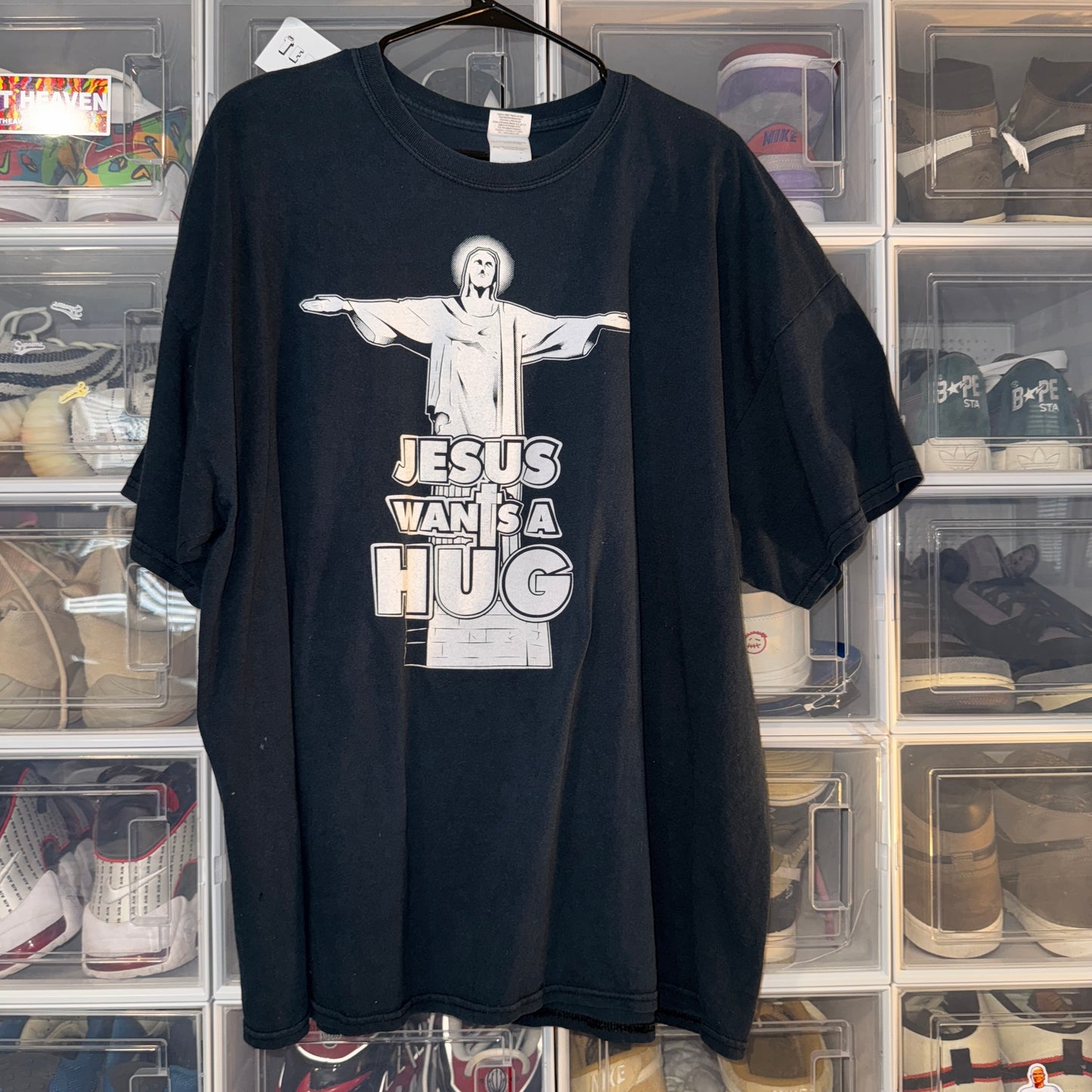 Vintage Jesus Tee - 2X - Jesus Wants a Hug - 26 X 30.5