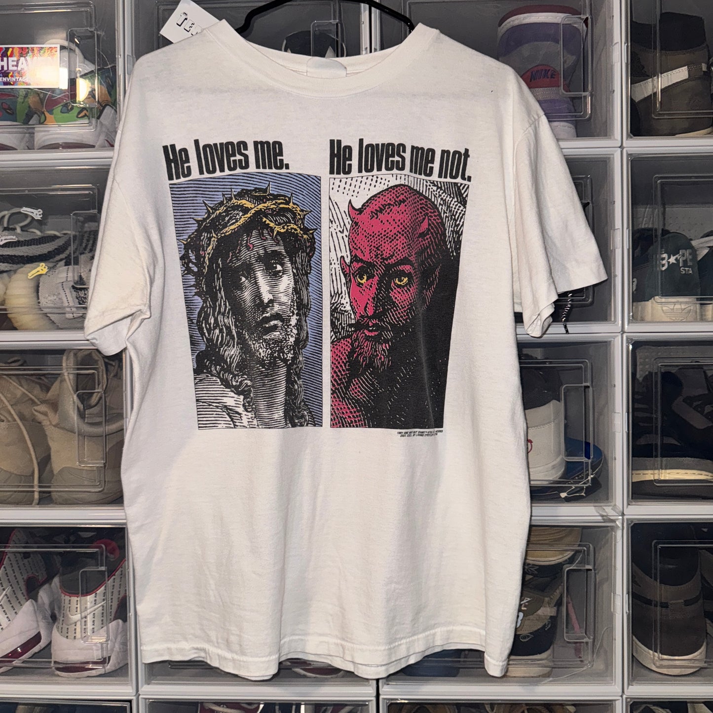 Vintage Jesus Tee - L - He Loves Me He Loves Me Not - 23.5 X 28.5