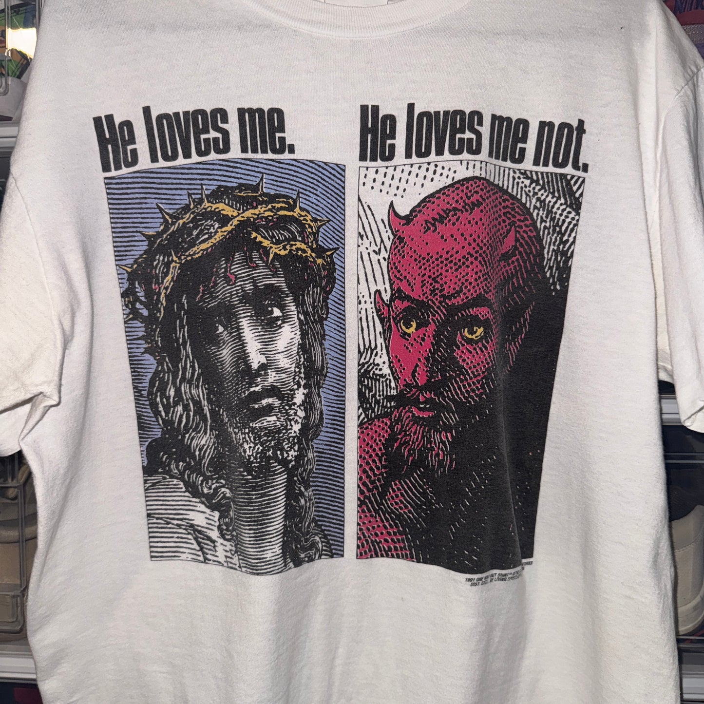 Vintage Jesus Tee - L - He Loves Me He Loves Me Not - 23.5 X 28.5